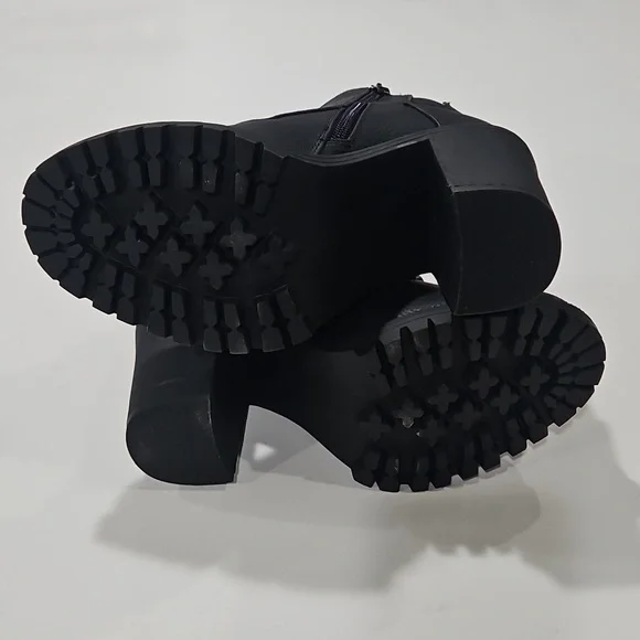 Torrid Black Combat Ankle Boots Heeled 3inch High Nwot. Size 8 - Picture 6 of 9